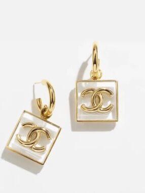 💯CHANEL✨CC 2023 Pendant Square Earrings w/box